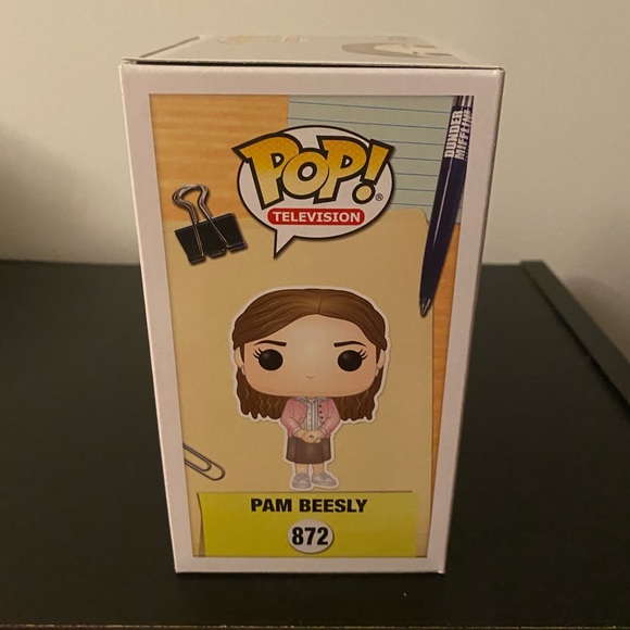 Pam Beesly Funko Pop - Picture 2 of 6